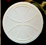 hostie gravée avec une croix