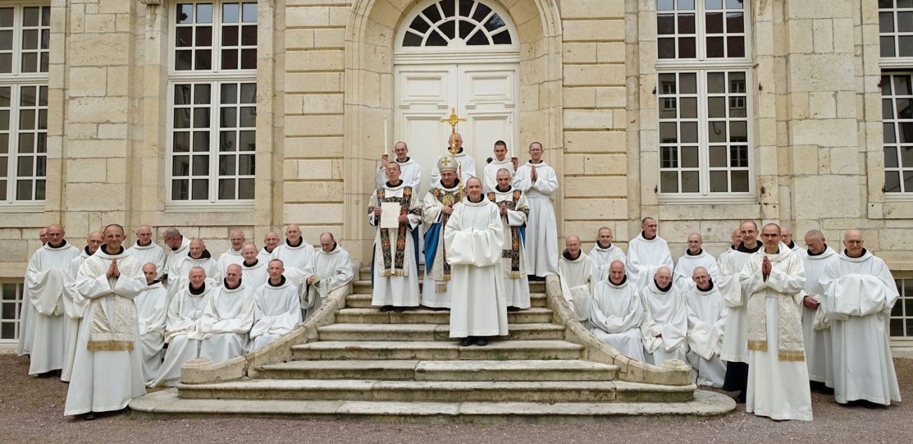 Communauté des moines de l'abbaye de Saint-Jopseph de Clairval à Flavigny-sur-Ozerain